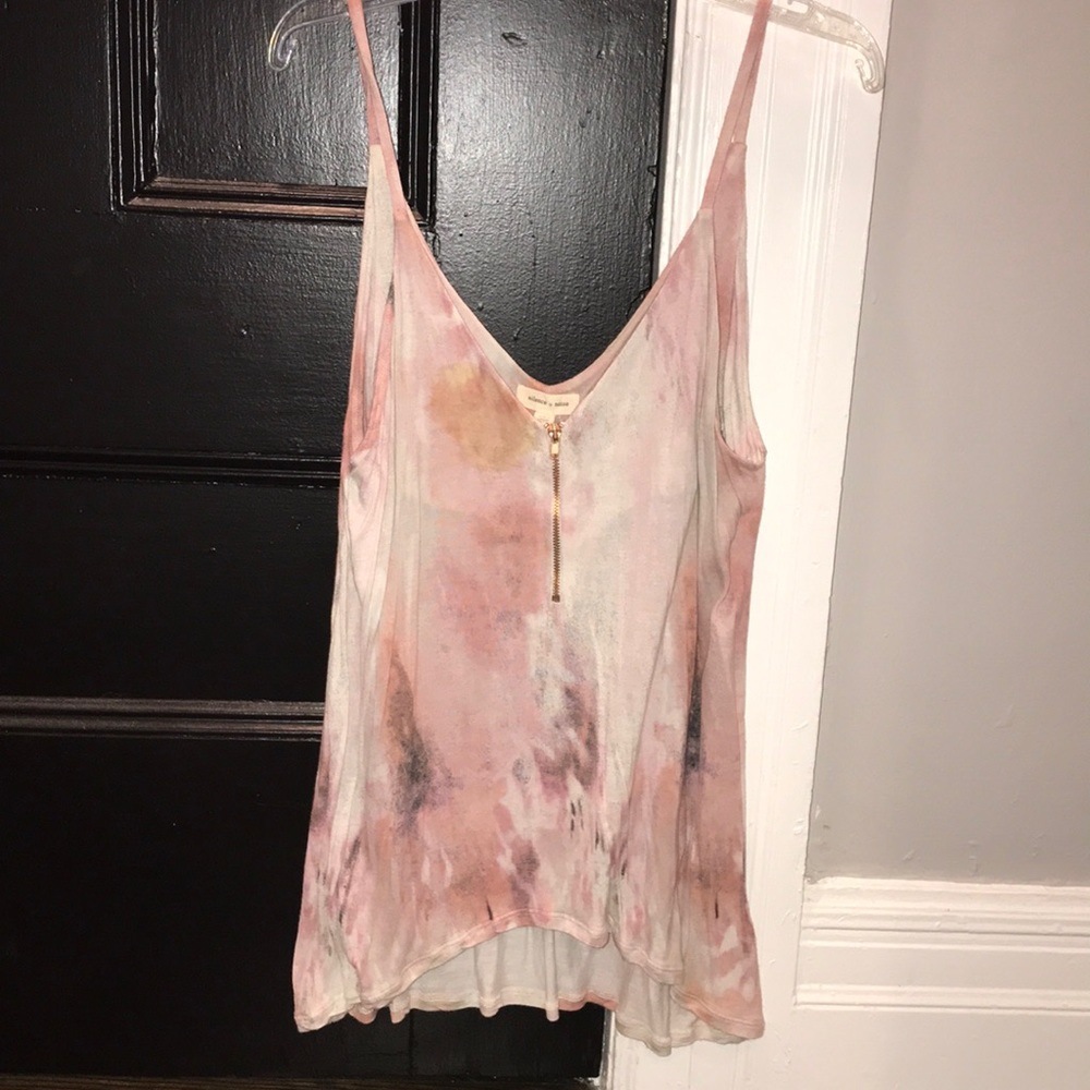 Pink tank top with gold zip in front